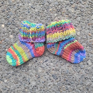 Baby socks/booties (primary), handcrafted knit socks, 3-9 months,  baby shower, baby gift, baby shower gift. knit baby sock