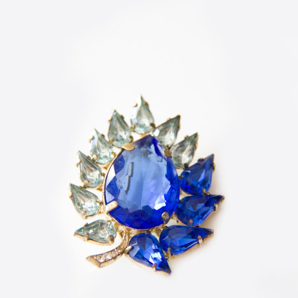 Vintage tear drop cut Lt and Dk blue stone brooch, Leaf design brooch, Lt blue and Dk blue teardrop gem brooch, Large glass gem brooch