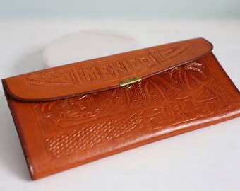 Vintage leather wallet, Acapulco Mexico wallet, butterscotch leather, 1960 leather wallet, wallet with a mirror