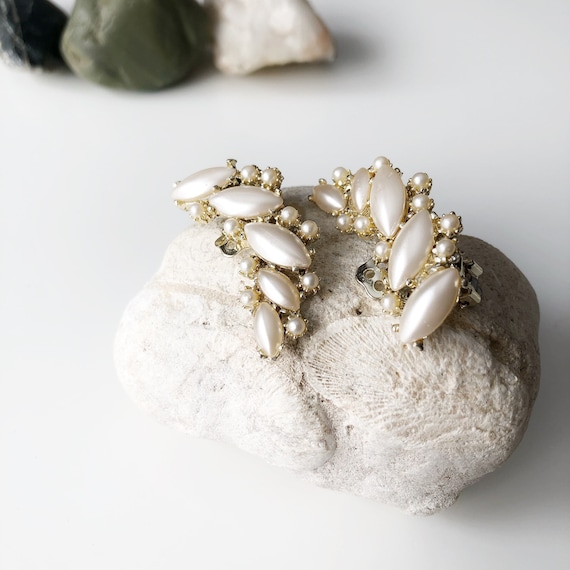 Pearl ear climbers, vintage earrings, 1960, faux p