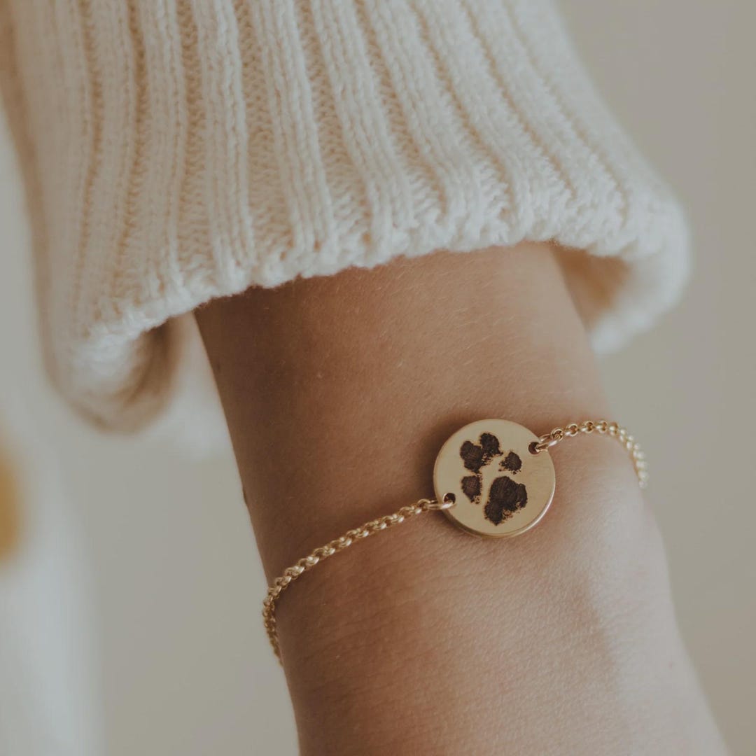 Engraved Paw Print Bracelet | Personalized Pet Memorial Jewelry - Etsy