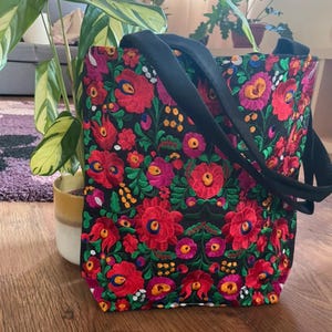 Matyo Embroidery Tote Bag: Hungarian Floral Design