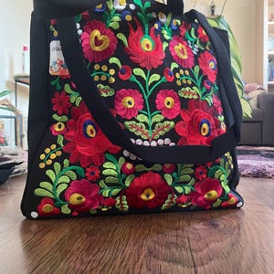 Matyo Embroidery Tote Bag: Hungarian Floral Design