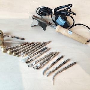 19 Pieces Professional Flower Making Kit 16 Tools, Soldering Iron, Iron Stand, Soft Pad