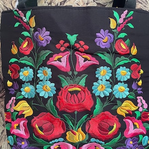 Kalocsa Embroidery Tote Bag: Ethnic Floral Design