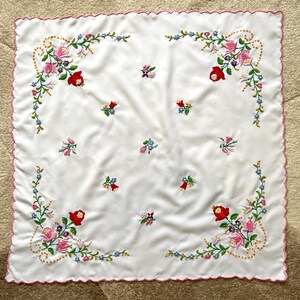 Hungarian Embroidery Table Cloths - Etsy UK