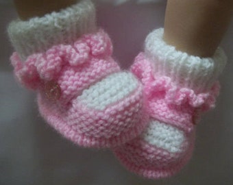 PDF Knitting pattern 3b To knit baby girls booties bootees boots shoes crib booties  in sizes Newborn, 0-3 & 3-6 months.