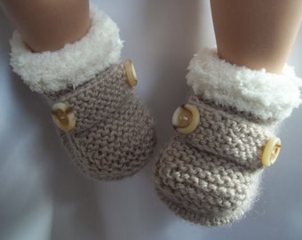 Pdf knitting pattern (download) to knit baby booties, crib shoes, bootees, boots,girls, boys, unisex. in newborn, 0-3 months & 3-6 months.