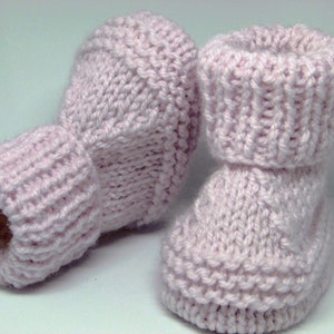 PDF baby knitting pattern to knit baby booties shoes bootees in 3 sizes newborn, 0-3 months and 3-6 months, English only, 94 image 4