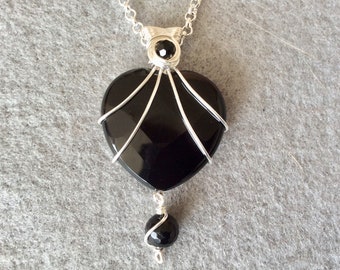 Black agate wirework pendant, handmade pendant, black and silver pendant, UK seller