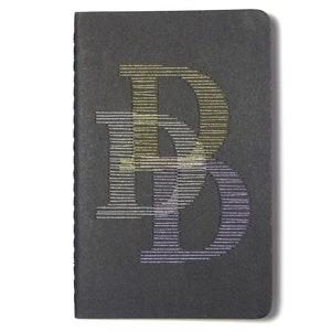Monograma cuaderno bordado a mano brillante inicial D.or.champagne.parme.typographie.écriture.notes.design graphic.gift hombre mujer adolescente
