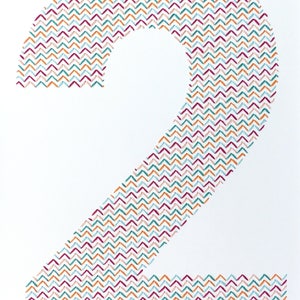 Cartón bordado a mano número 2 zigzag multicolor.number.personalized decoration.cipher décoratif.design graphic.modern decoration imagen 4