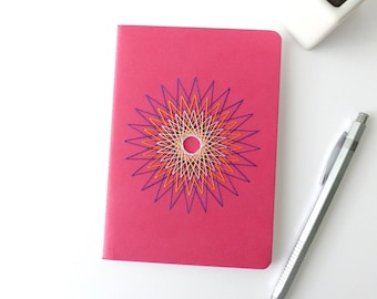 Taccuino ricamato a mano modello rosetta incrociato fili blu rosa mandarino pastel.A6.croquis.écriture.design tessuto grafico.regalo donna e adolescente