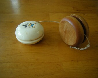 antique wooden yoyo