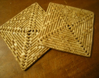 vtge wicker trivet-woven hot pad-pot holder-natural material-boho decor-home and living-kitchen and dining