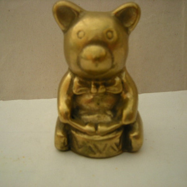 vintage little bear-brass bear-baby room-child room-shelf display-collection-