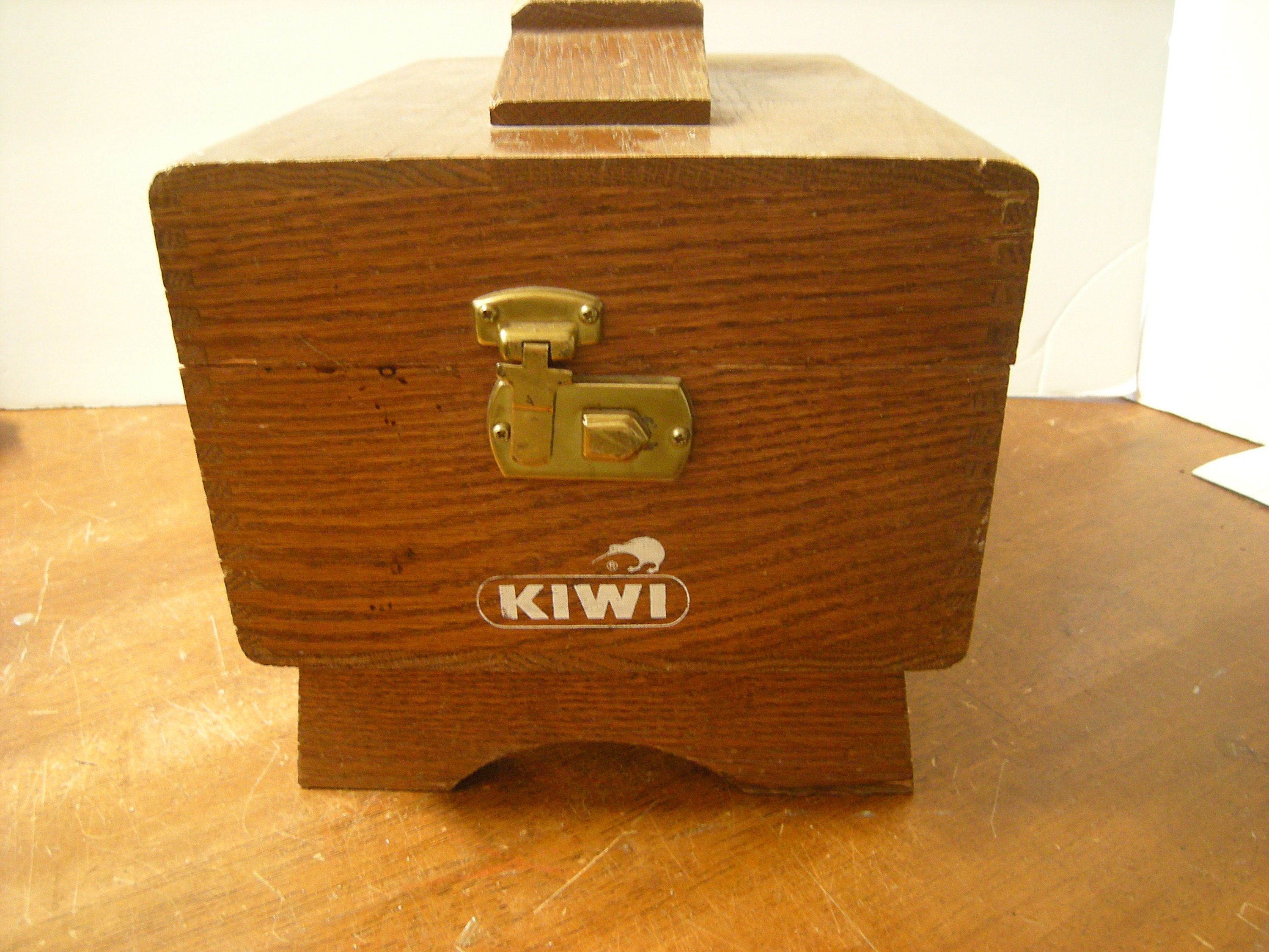 Vintage Kiwi Tin, Kiwi Saddle Soap Container, Vintage Shoe Shine, Leather  Conditioner, Orange and Black Tin, Halloween Decor, Cabin Décor 