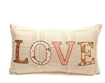 Set van 2 lendenkussens 'Love': decoratieve kussens van katoenmix appliqué