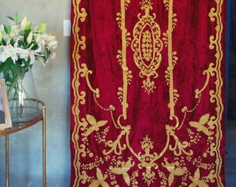 Fluwelen verduisteringsgordijn met tudor-appliqué: paneel met thermische staaf