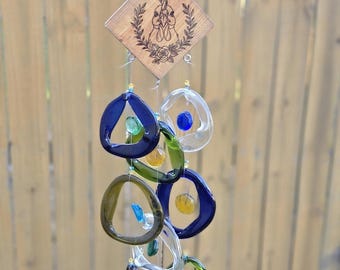 Farmhouse Glass Wind Chime with Laser Engraved Hen – Handcrafted Rustic Outdoor Decor