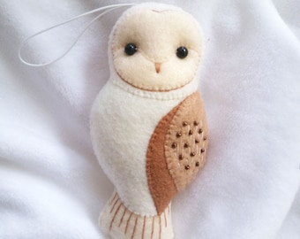 Barn Owl Felt Ornament Winter Holiday Themed Decoration, Collectible Felt Animals, Baby Nursery Owl Decor