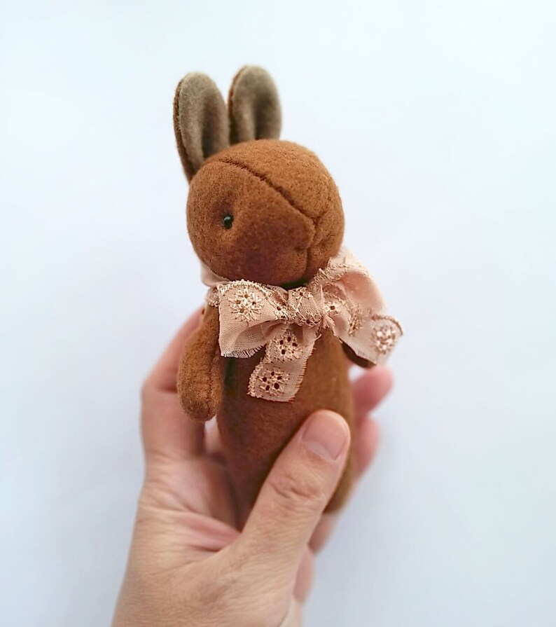 Felt Animal Soft Toy in Vintage Style Blythe Friend Mini Brown Rabbit Plush Miniature Bunny Rabbit Felt Plushie