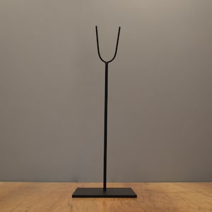 24&quot; V Style Metal Display Stand For African And Other Tribal Masks - 6X6 Base
