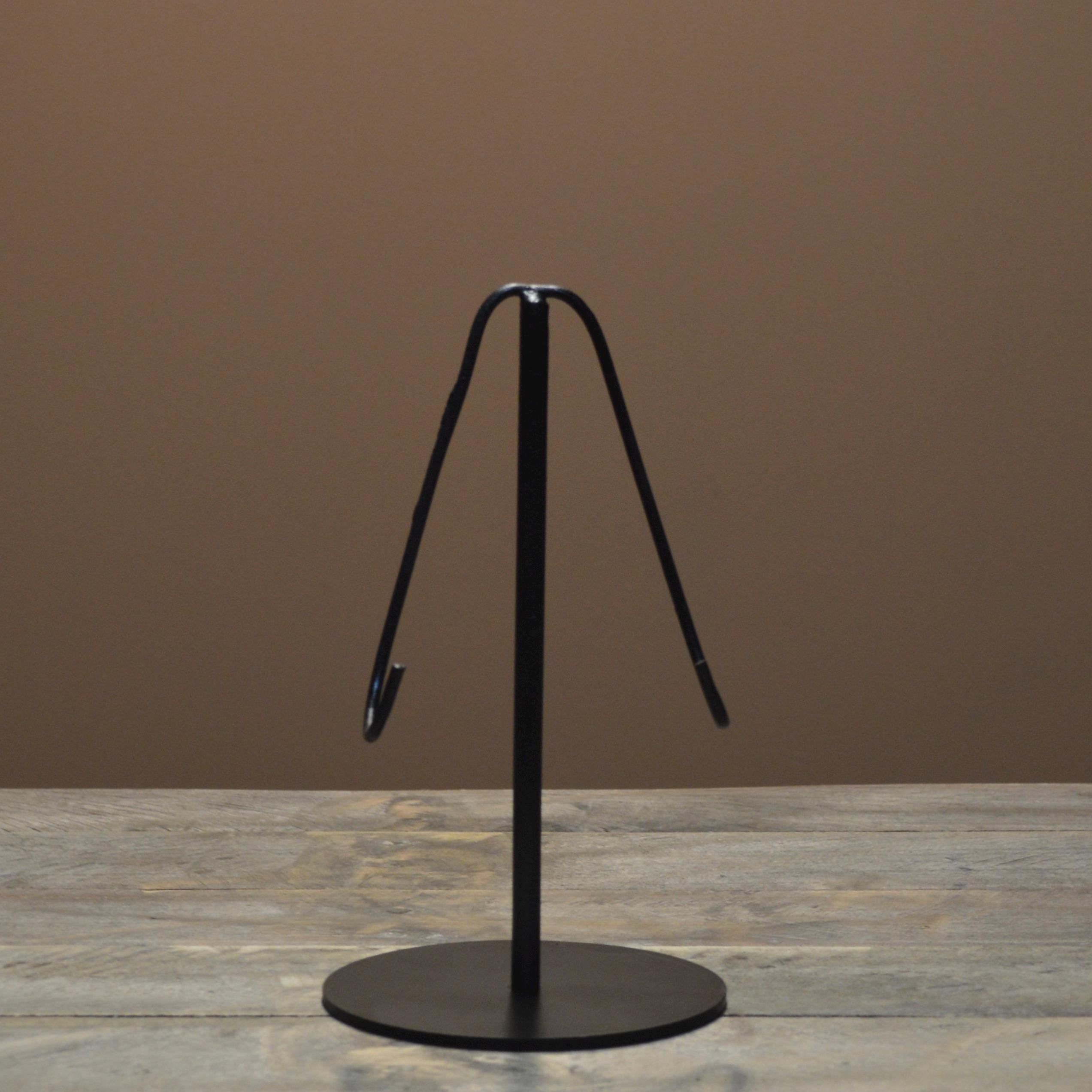 Stand For Rounded Objects 12