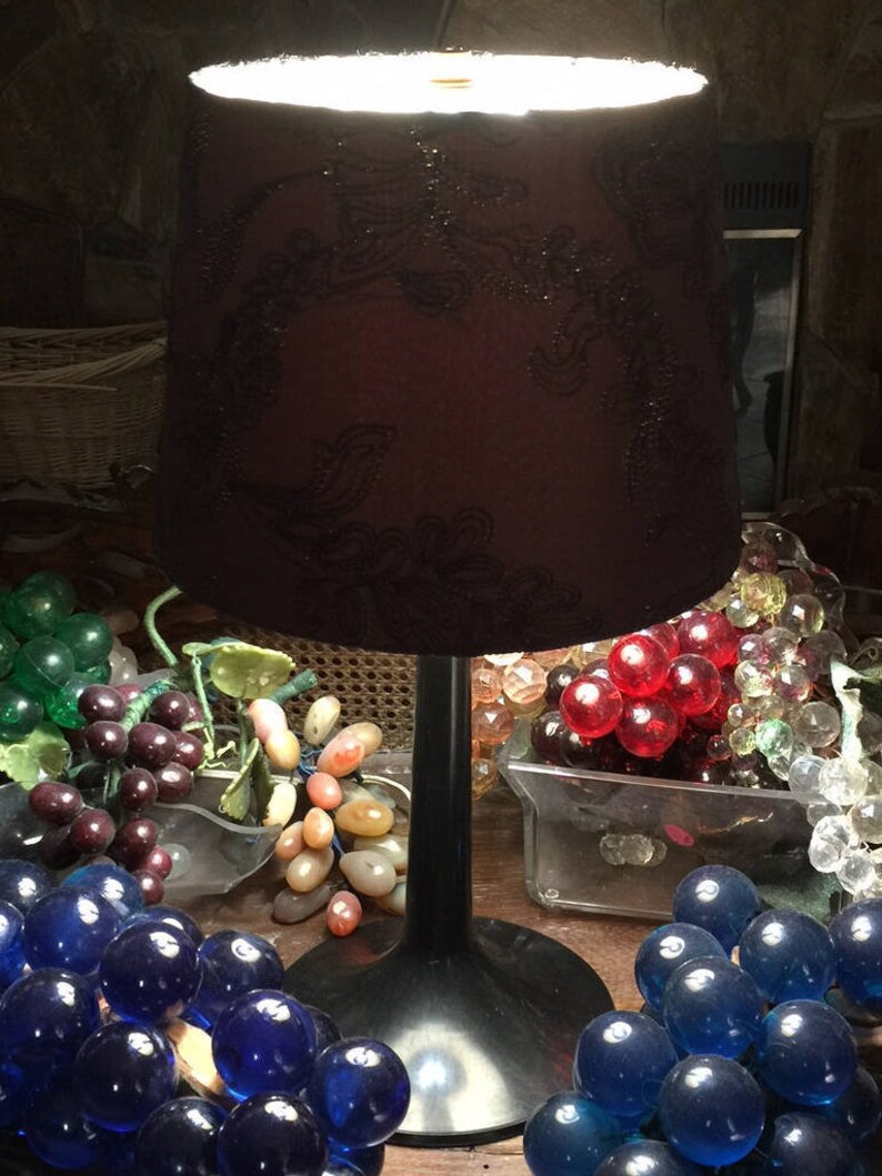Gutta Percha Mid-Century Modern Black pedestal table lamp /& Shade or Bakelite with Black shade velvet lined accent motif from the 50/'s