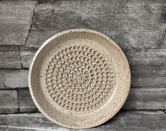 Rallador de ajo de cerámica, rallador de ajo, rallador de ajo de cerámica, rallador de jengibre, rallador de parmesano, rallador de nuez moscada, rallador de pimienta fabricado en Carolina del Norte