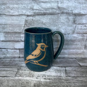 Mug en poterie fait main geai bleu : tasse à café oiseau
