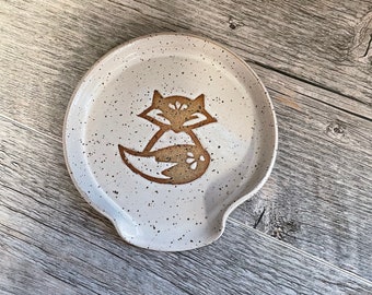 Fox spoon rest, foxy spoon rest, white fox spoon rest, spoon holder, woodland spoon rest, made in NC