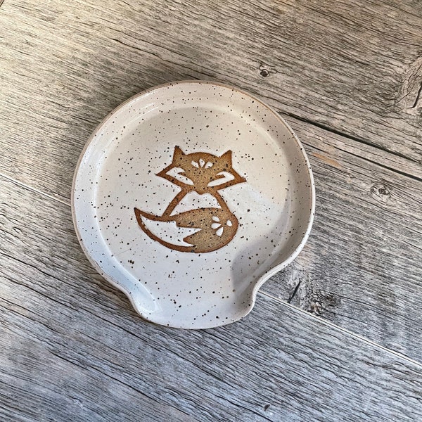 Fox spoon rest, foxy spoon rest, white fox spoon rest, spoon holder, woodland spoon rest, made in NC