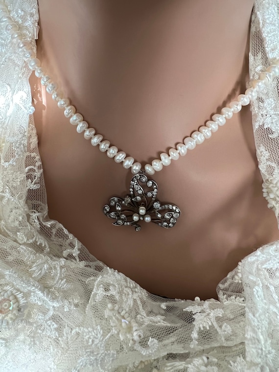 14K Antique Diamond Clover & Pearl Necklace - image 2