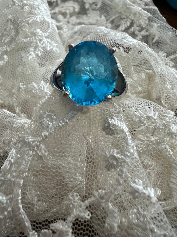 10K Vintage Swiss Blue Topaz Ring