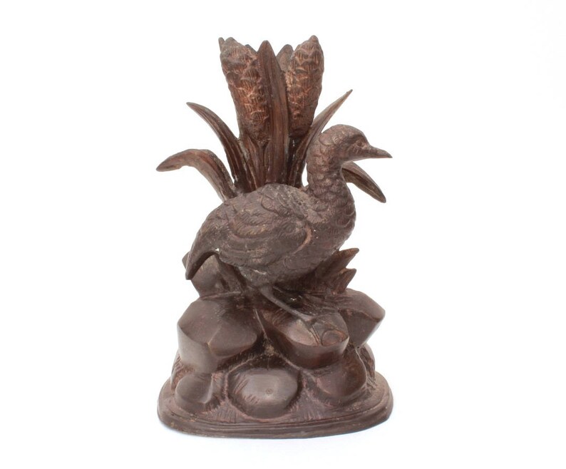 Bulrush Vase Bronzed Pot Metal Baby Bird Sculpture Vase Victorian Pot Metal Duck Lamp Base Antique Duckling in Cattails