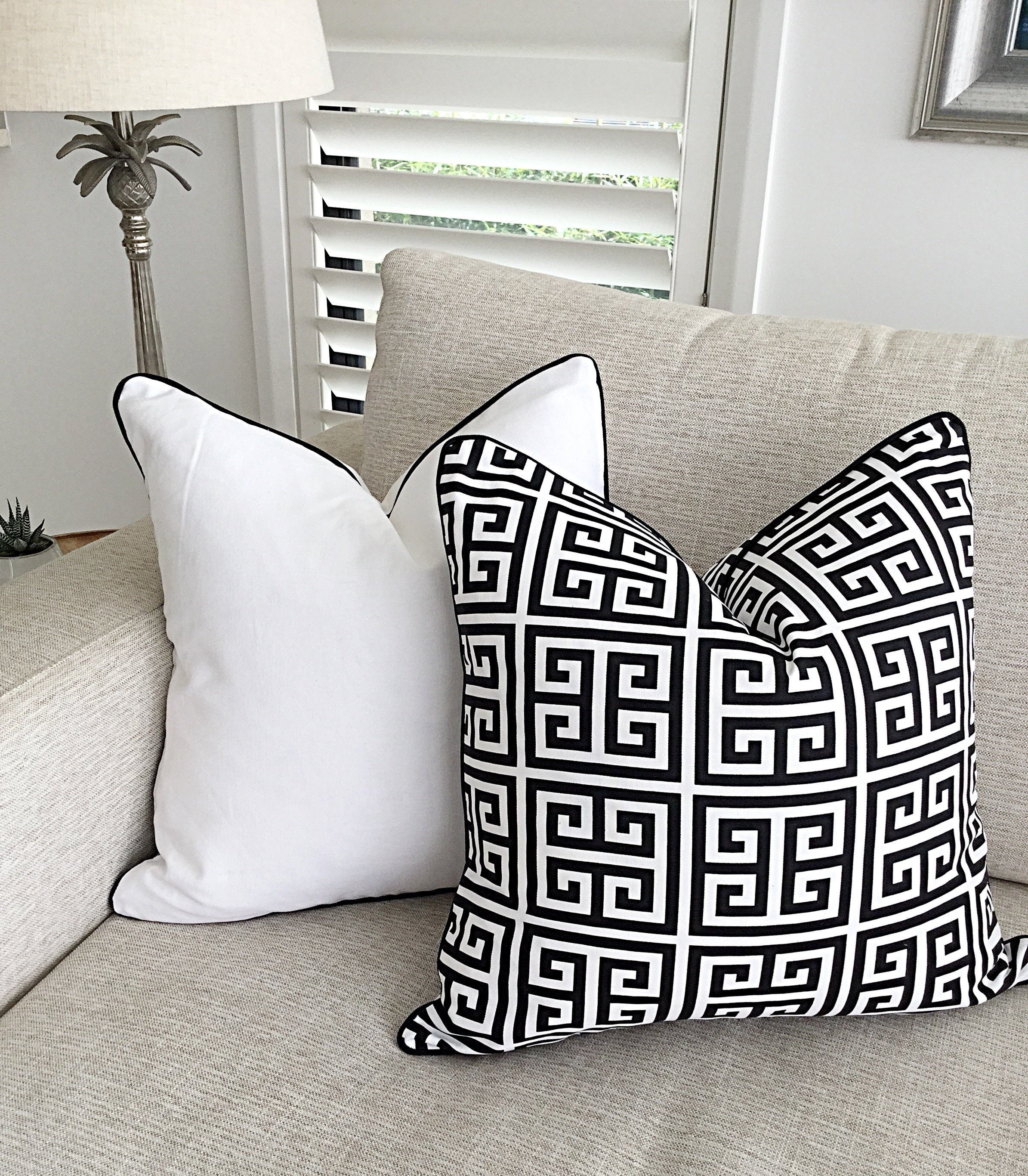 Cushion Set Black/White