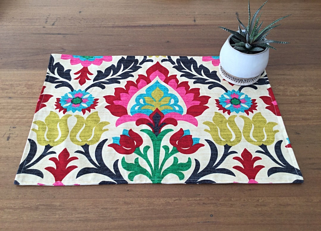 Placemats. 2 Placemats, Napkins, Santa Maria Desert Flower, Style