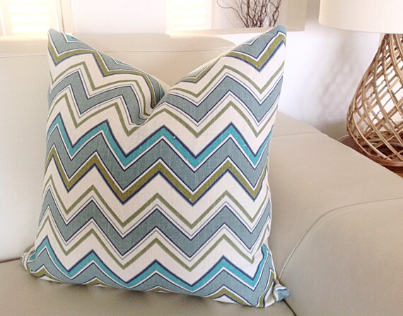 Chevron de de azul y en almohadas cojines Zig -