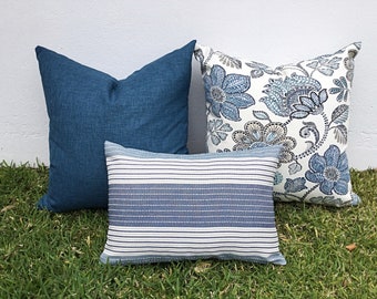 Outdoor Kissenbezug: Blaues Hampton Style Kissen