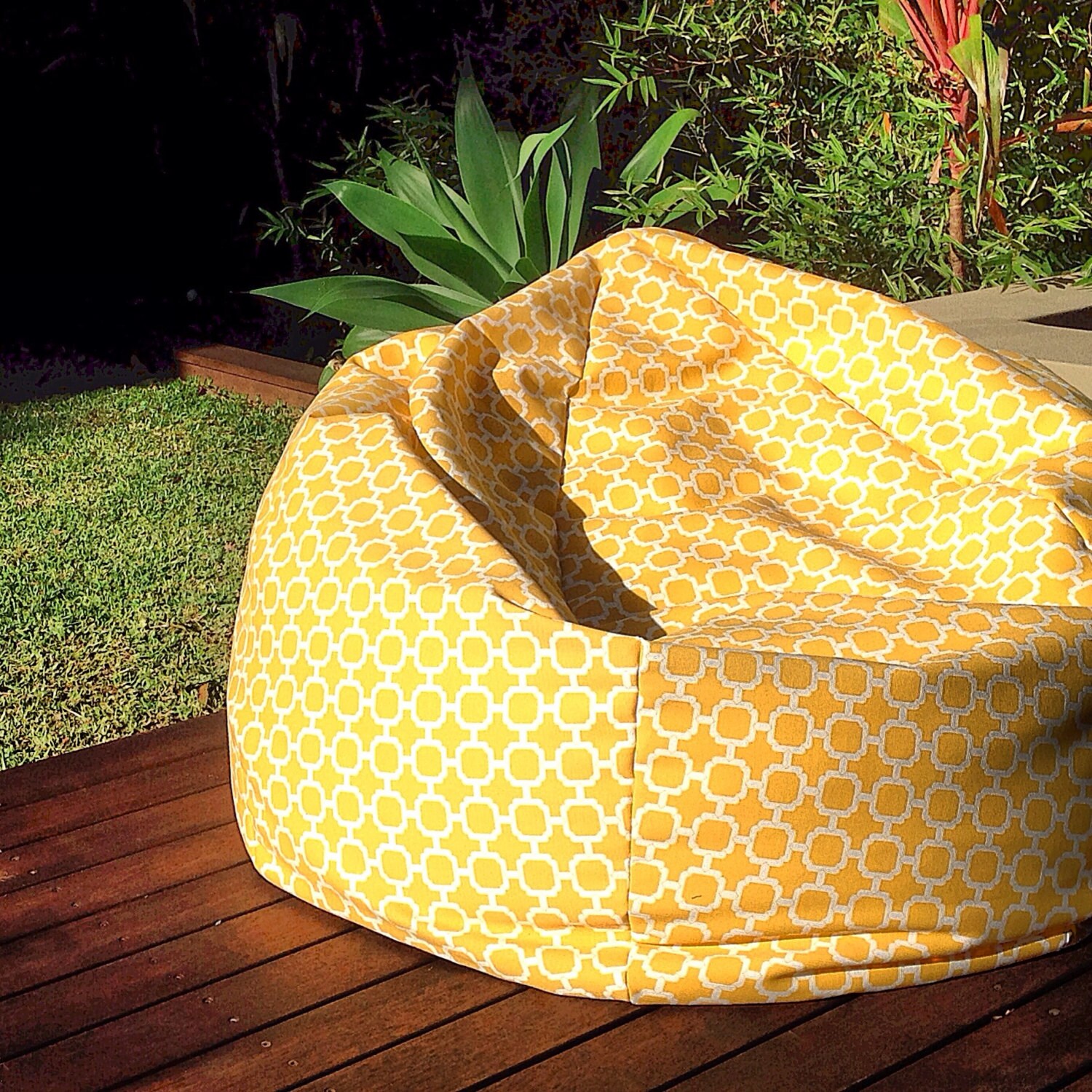 Sac de Haricots Extérieur Design Moderne Jaune/Blanc, Noir, Vert, Orange Intérieur Poolside. Enfants