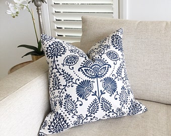 Italienischer Denim Kissenbezug: Dunkelblauer Damaststoff im Hampton Style