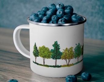 Emaille campingmok zomerthema met schaduwbomen appels en hangmat