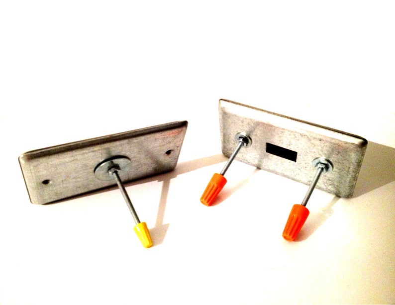 Picture Plugs