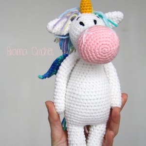 Einhorn. Kawaii Amigurumi Häkelpuppe. Handgemachtes gehäkeltes Kuscheltier. Pastell Regenbogen Einhorn Amigurumi. Besonderes Geschenk