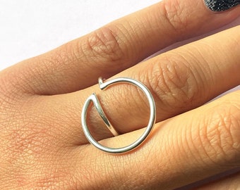 Open Circle Ring Sterling Zilver Minimalistische Ring Sterling Zilver Wire Wrapped Ring Ongebruikelijke ringen voor vrouwen Unieke zilveren ring