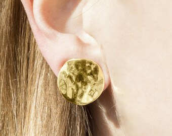 Gold Textured Round Clip On Earrings for Women Hammered Earrings Sterling Silver Earrings Gold Clip On Earrings Bridal Clip Earrings