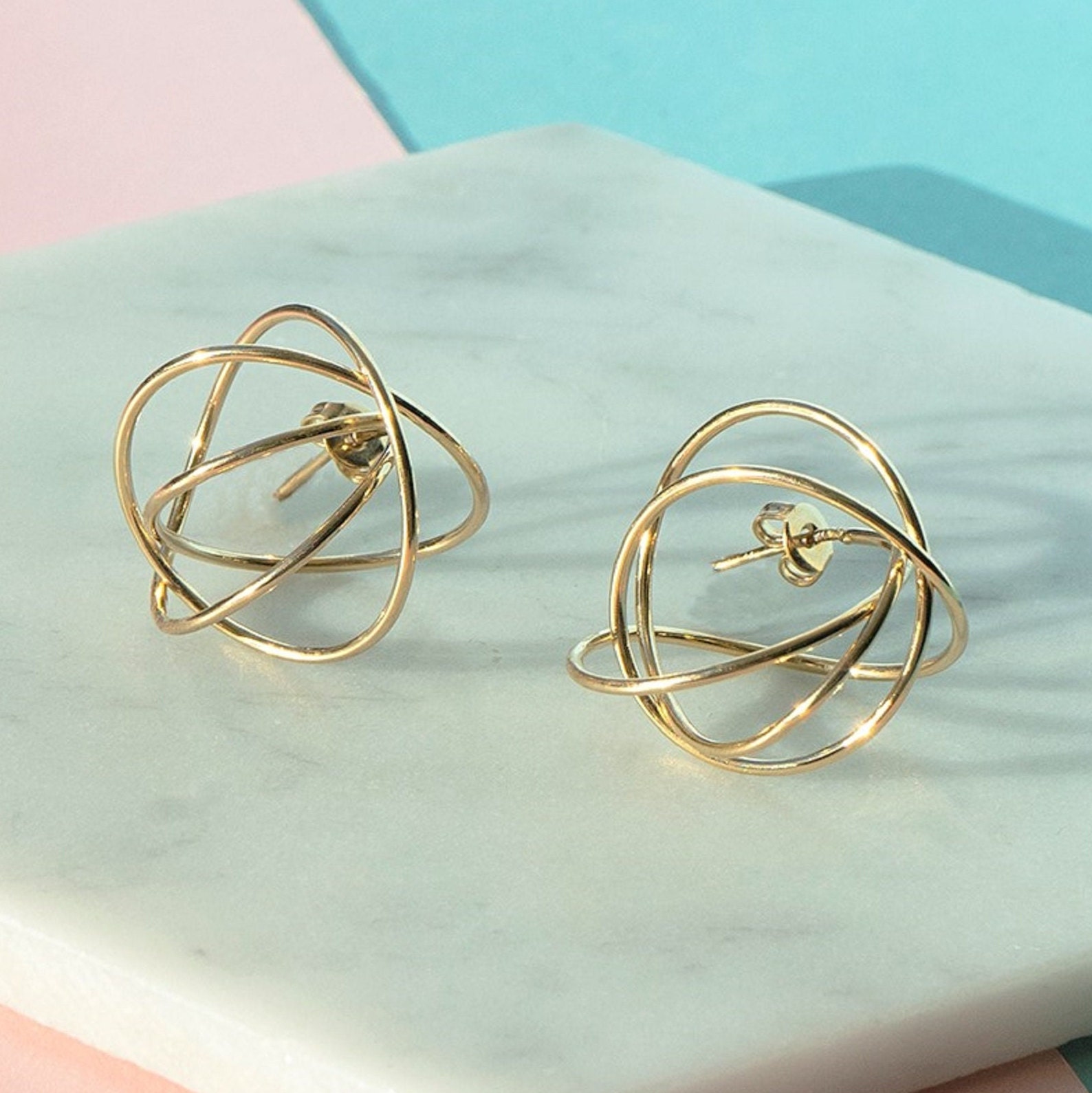 Gold Filled Coiled Wire Teardrop Earrings – Dandelion Jewelry