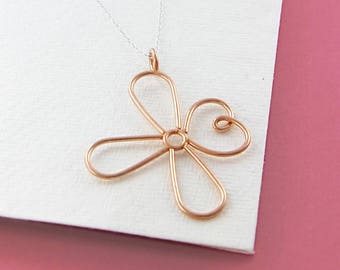 Collier en or rose, collier de fleurs, collier de marguerites, pendentif fleur, fleur en or rose, pendentif en or rose, collier fait main, collier délicat