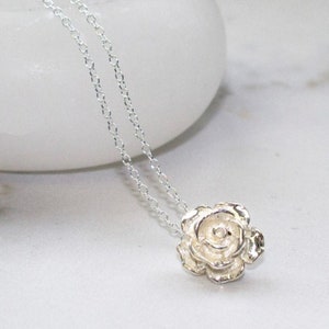 Silver Flower Pendant Necklace for Women
